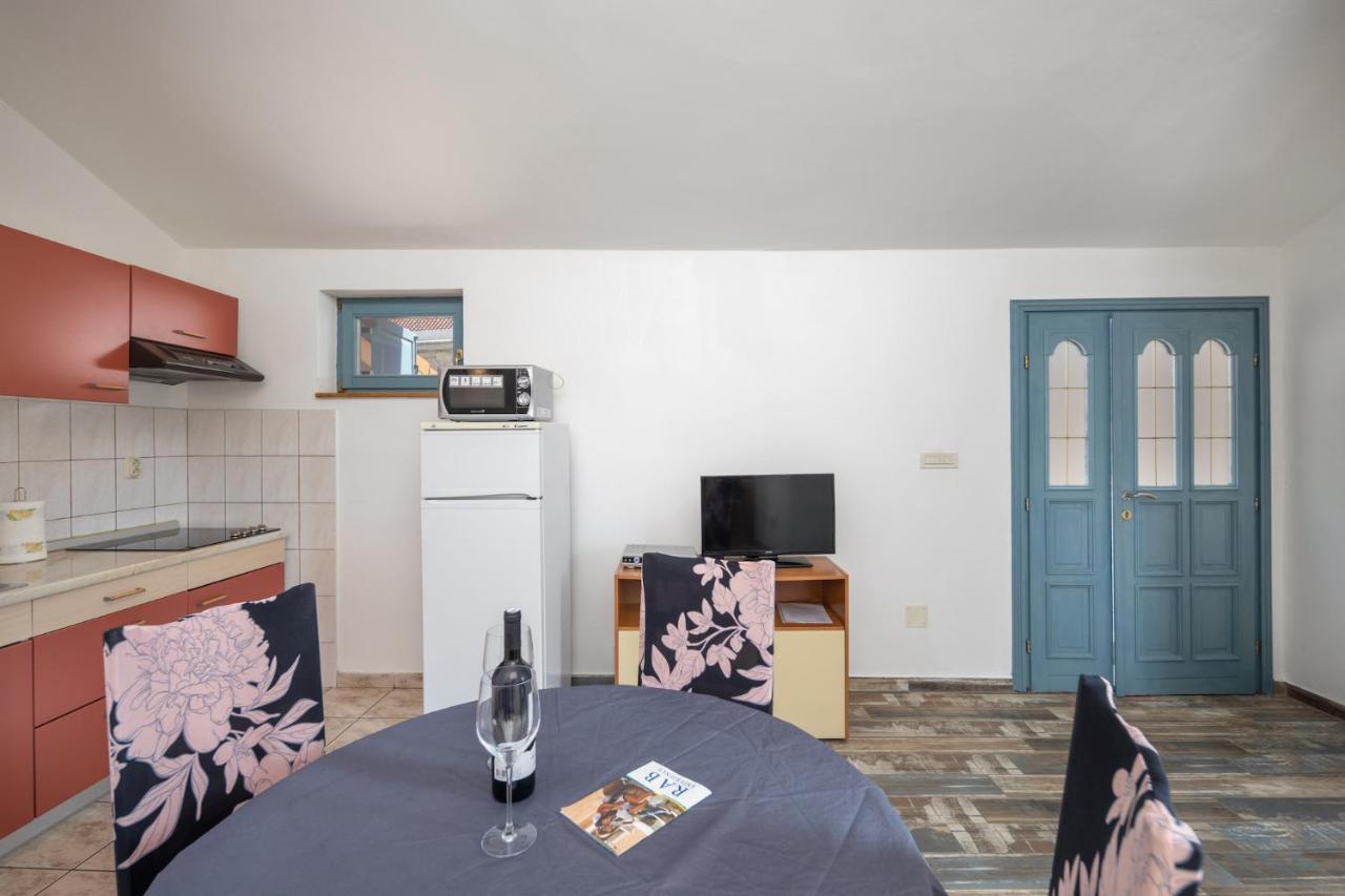 Apartment Doris Супетарска Драга Екстериор снимка