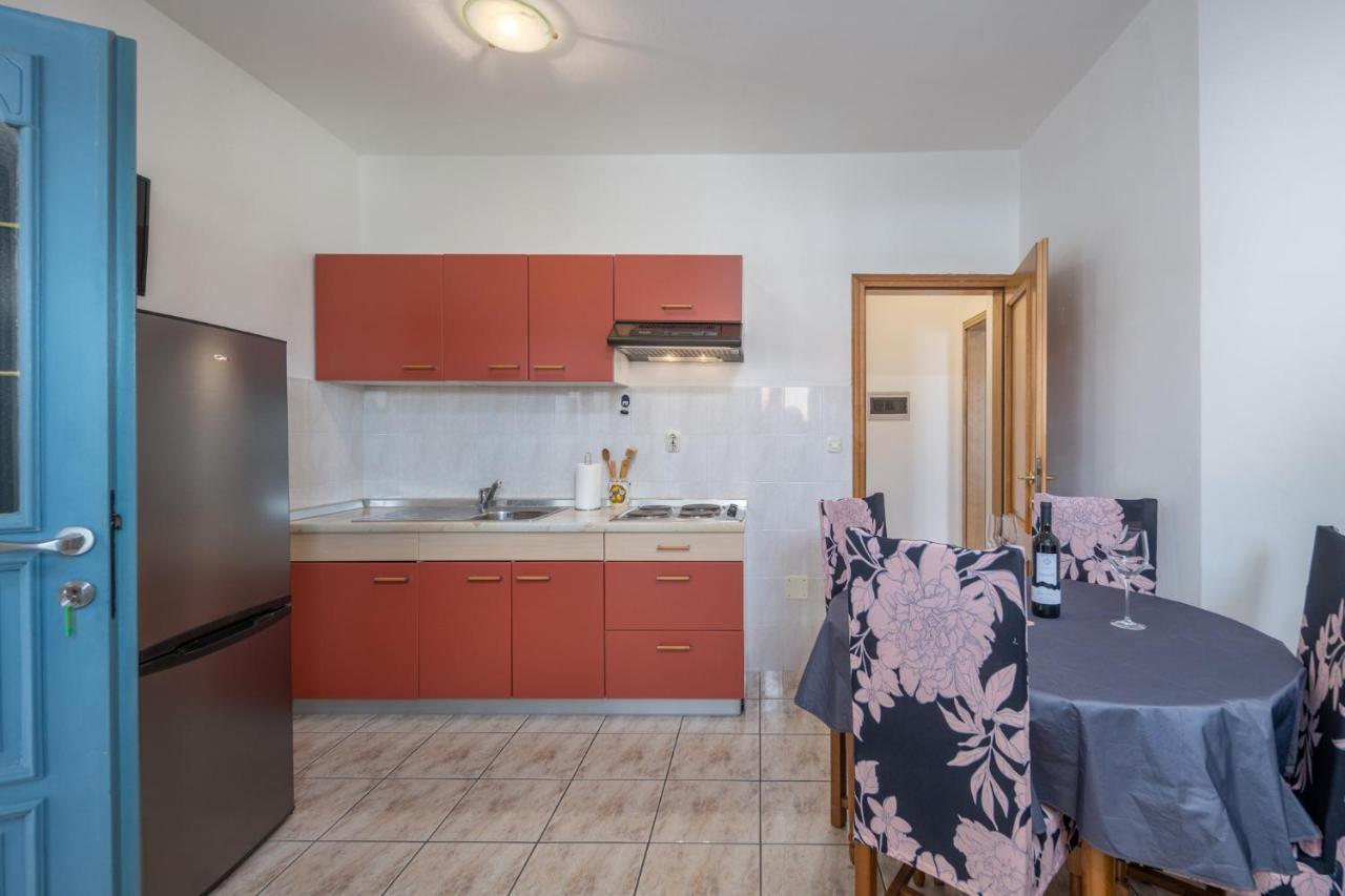 Apartment Doris Супетарска Драга Екстериор снимка